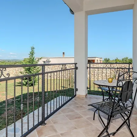 Mariseta Heritage - With Pool And Jacuzzi New *