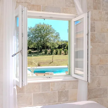 Mariseta Heritage - With Pool And Jacuzzi New Villa