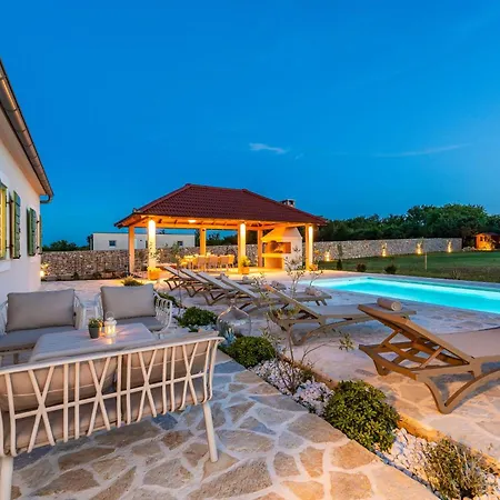 Mariseta Heritage - With Pool And Jacuzzi New * Donje Rastane