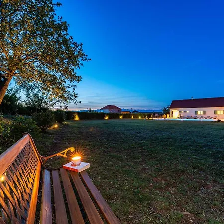 Mariseta Heritage - With Pool And Jacuzzi New Villa *