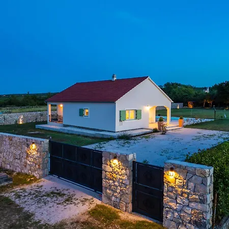 Mariseta Heritage - With Pool And Jacuzzi New *