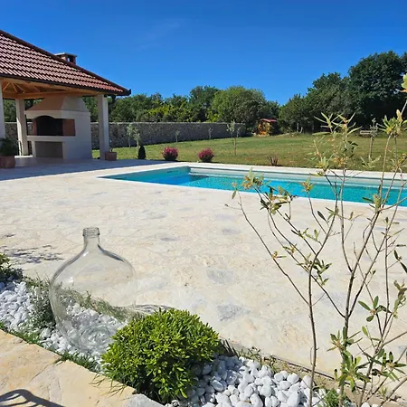 Mariseta Heritage - With Pool And Jacuzzi New Donje Rastane