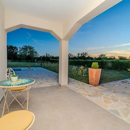 Mariseta Heritage - With Pool And Jacuzzi New Donje Rastane